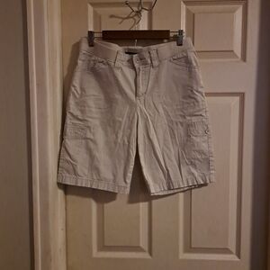 Lee relaxed shorts size 10 medium